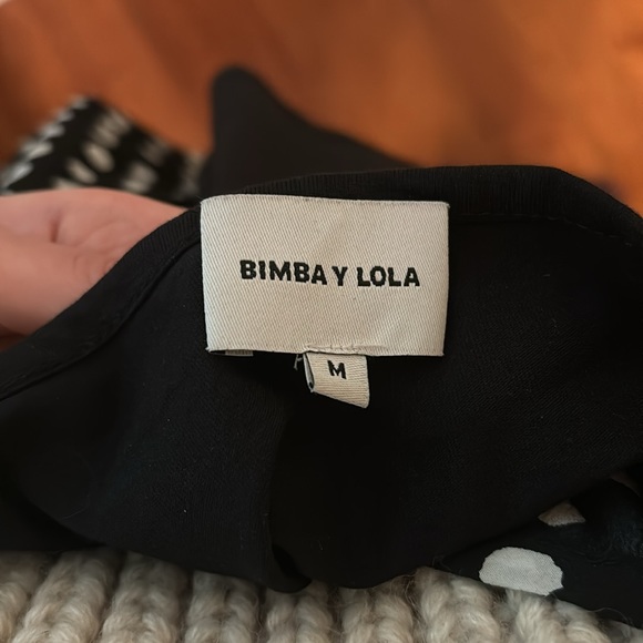 polka dot square neck blouse - Picture 3 of 3